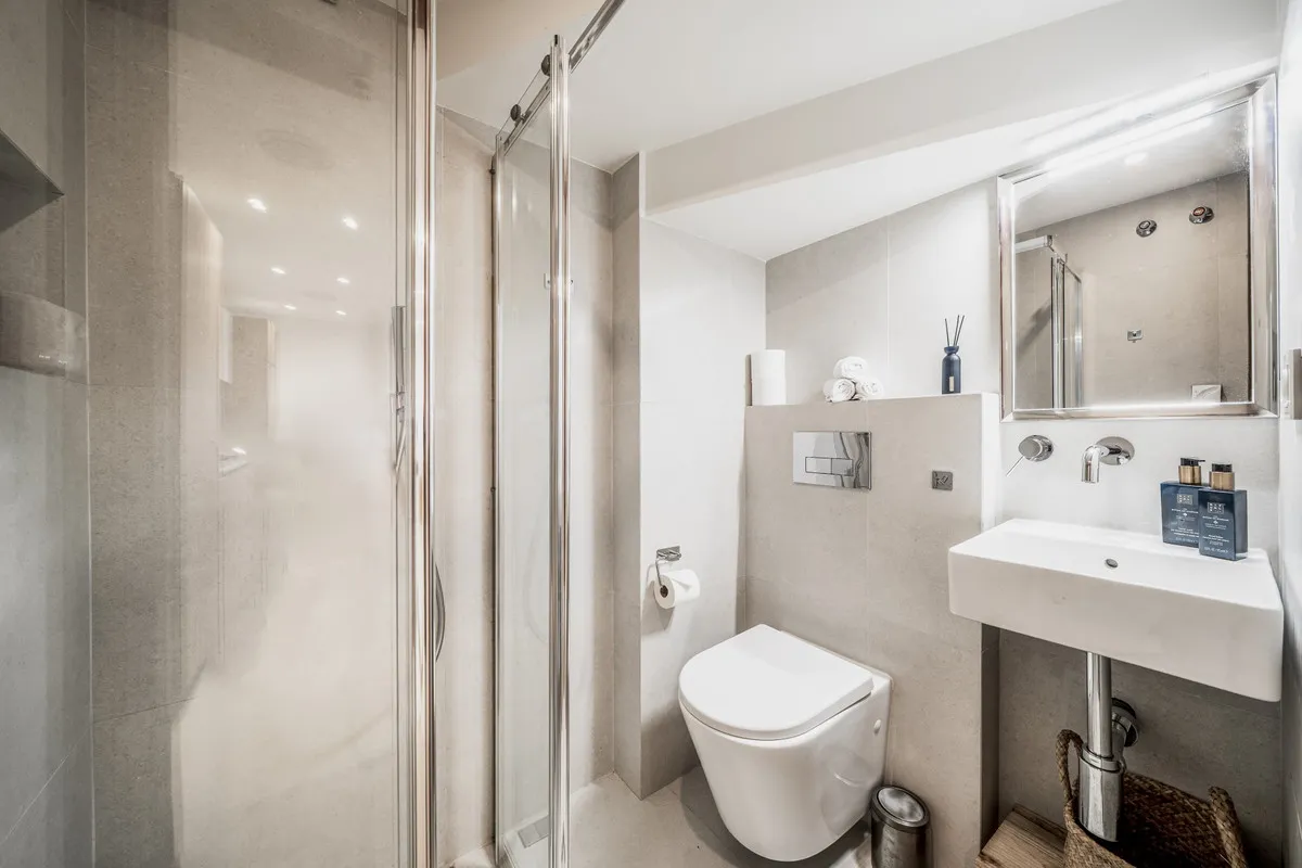 d6a6633c-135a-424c-bf06-da9f2c58ae3d