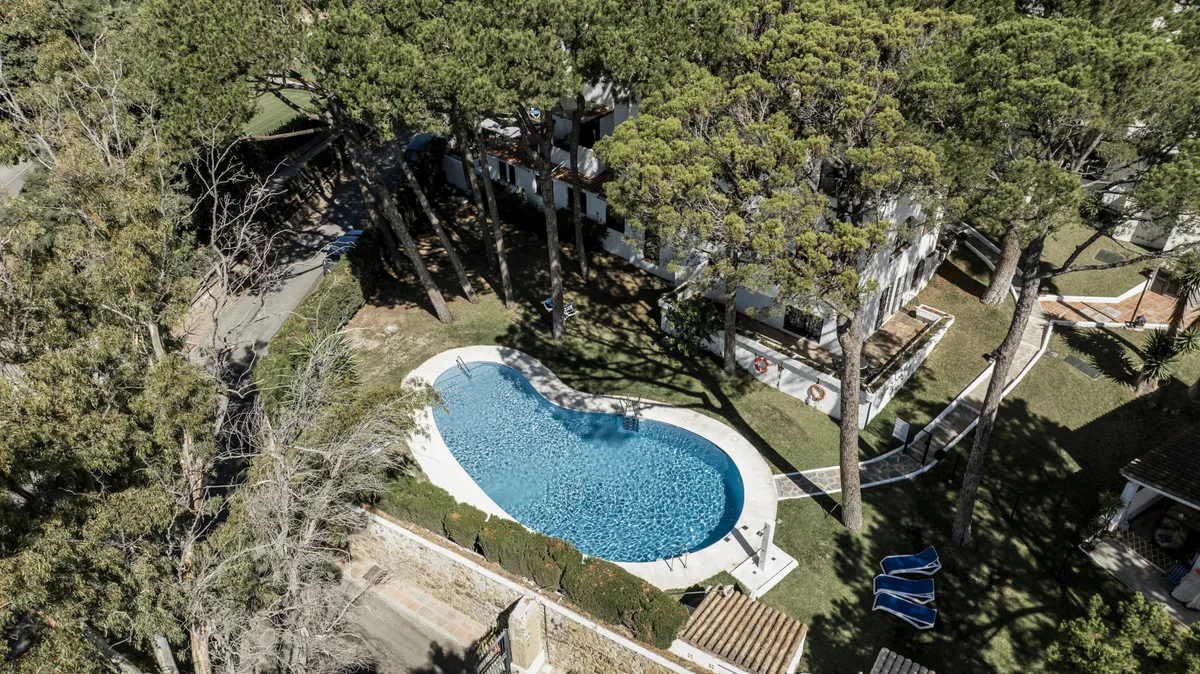 d72fb9cb-7a61-43e0-b029-2b6c91751618