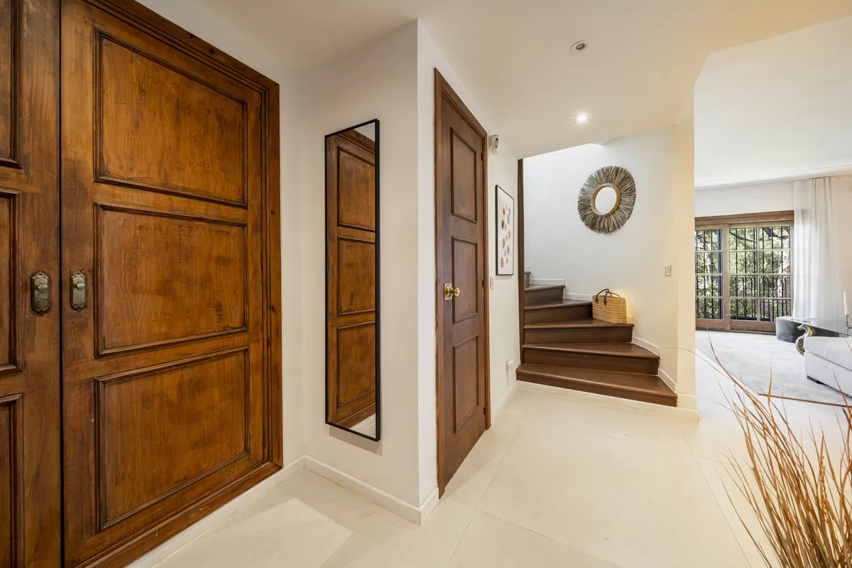 e479f670-4c60-4be5-afeb-6a400b637368