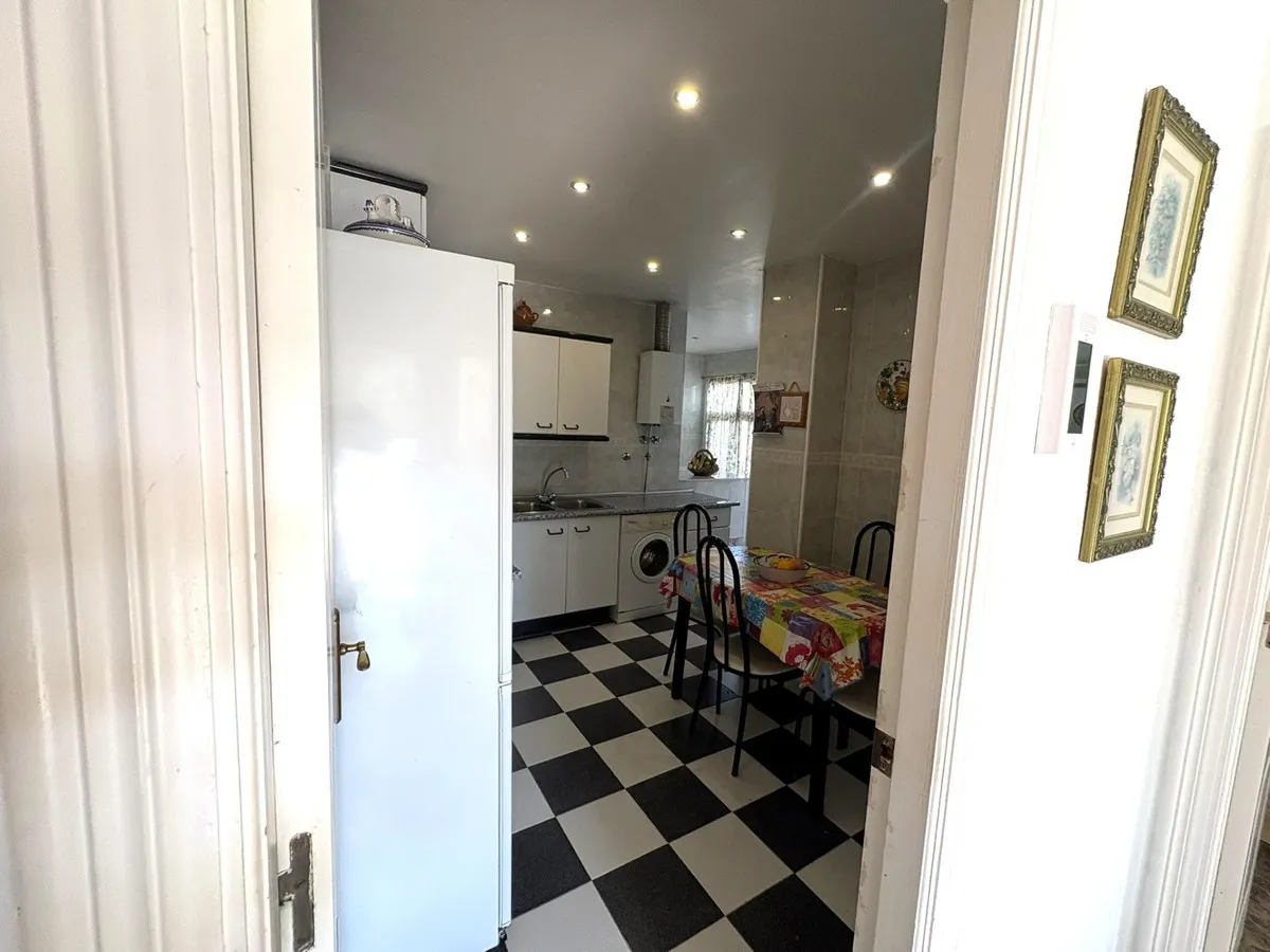 03feeb05-7662-4dd9-9859-62cbb41aa581