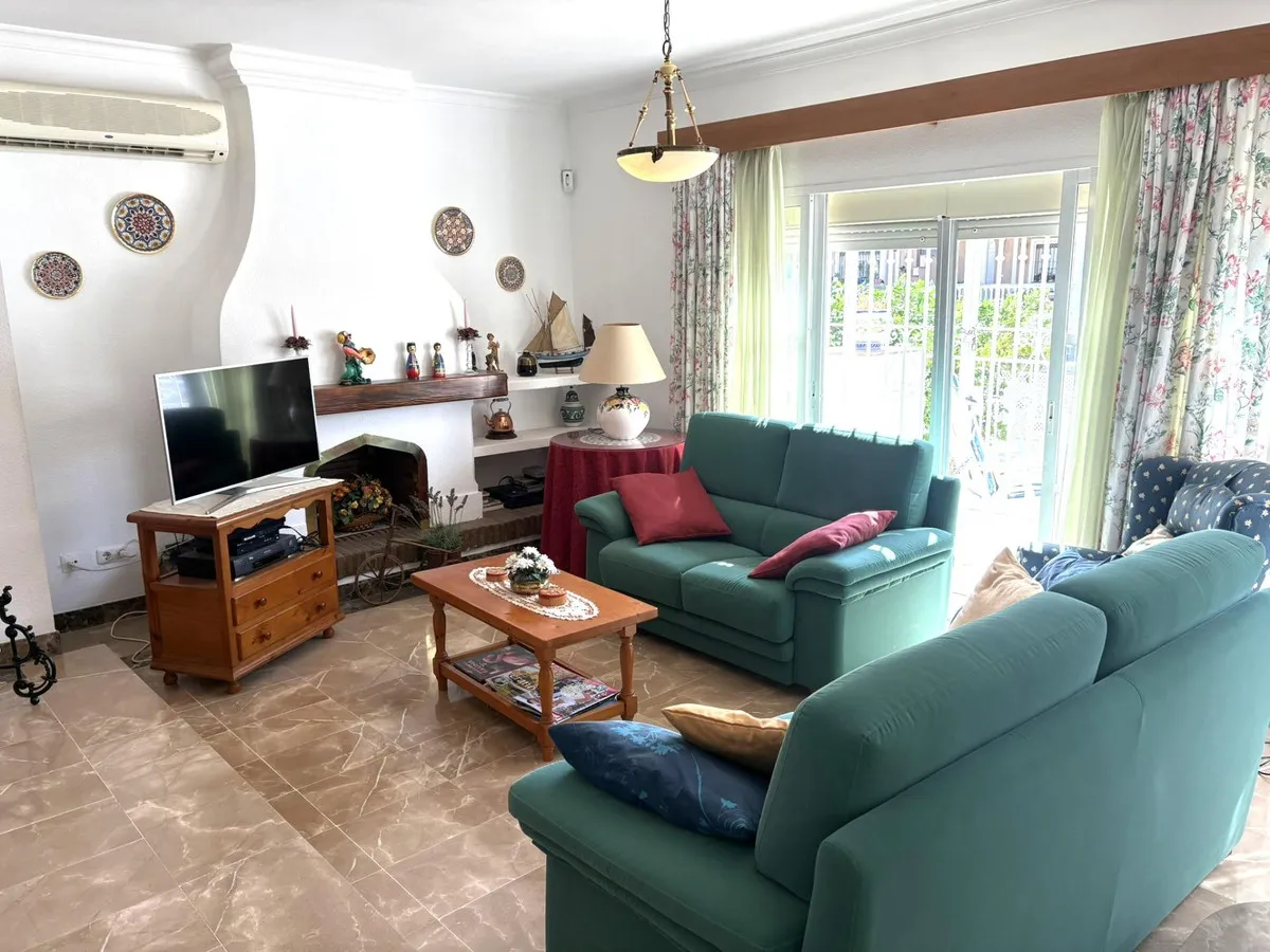 3ca2004a-cce5-452f-9abd-57040c369dea