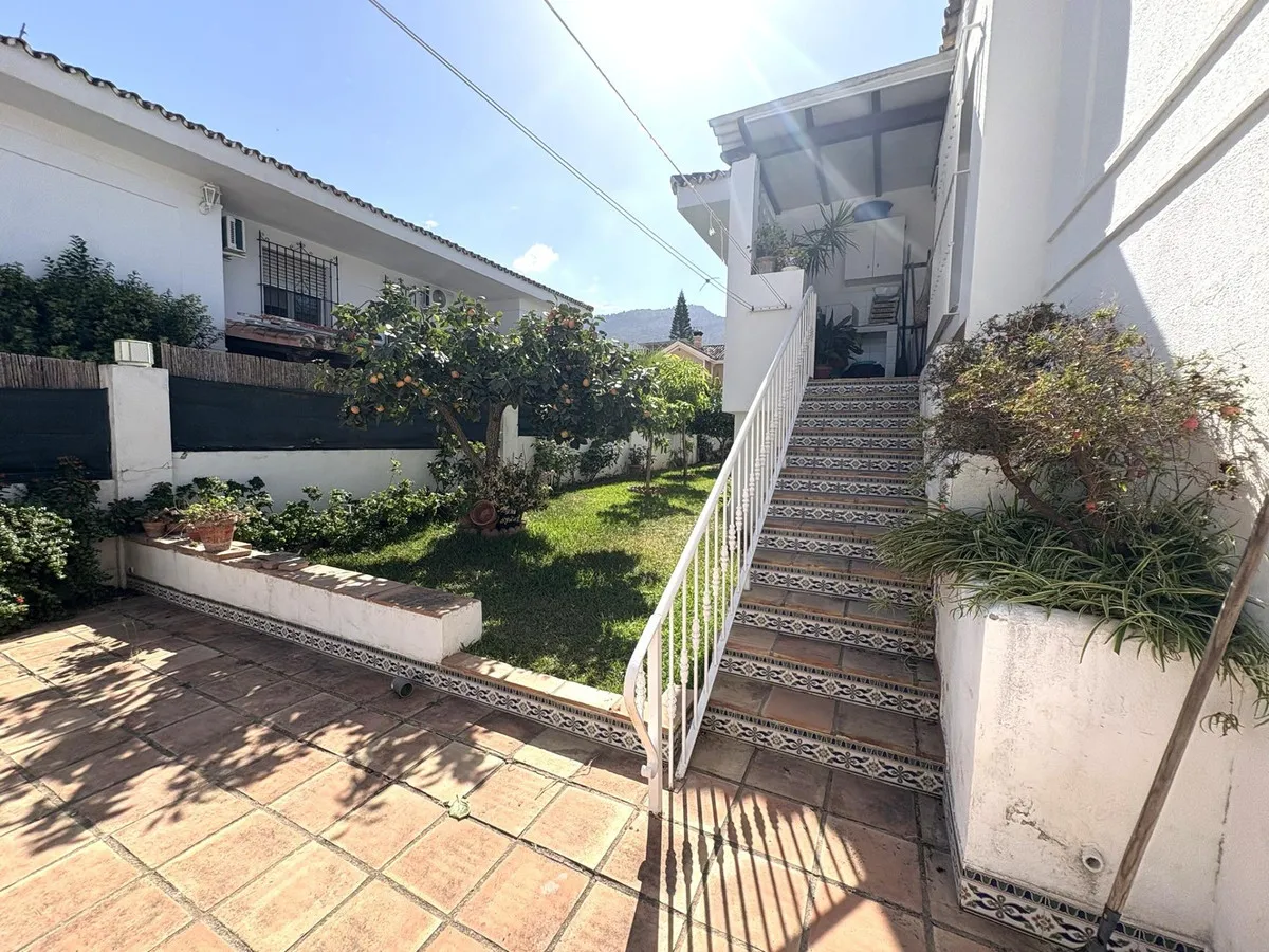 45d6093f-aca7-4f1b-bac5-85dc645374a1