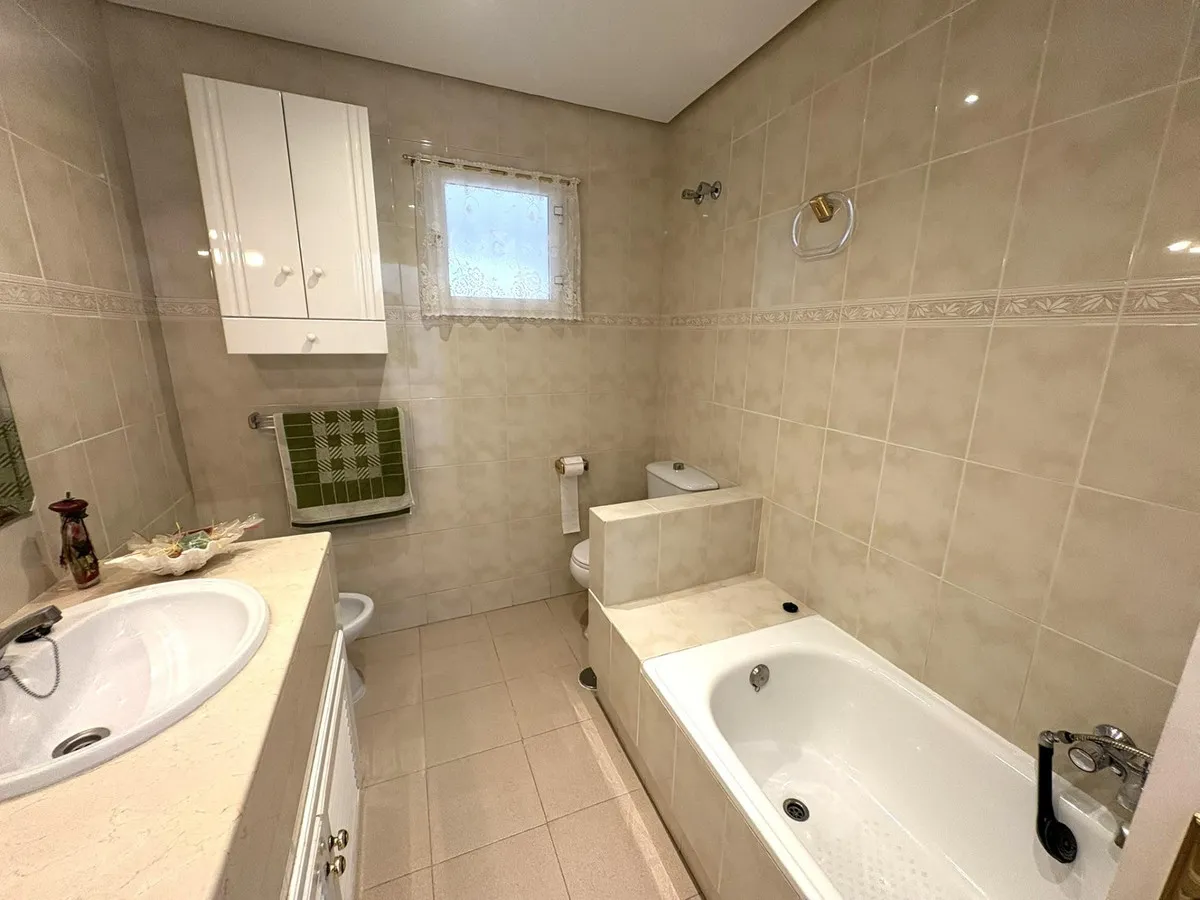 4c0911da-58da-4afa-8402-c6a0df887e96