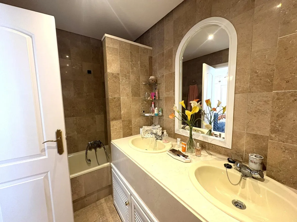 7d2f5f21-b1e1-4a11-a081-b93bb40f1564