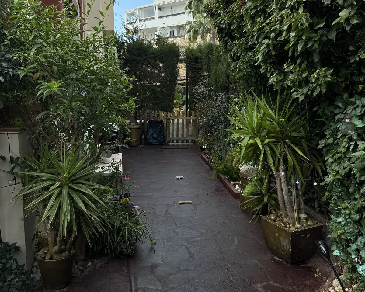 0586bcb5-e960-44f5-9452-0ee74913d3ae