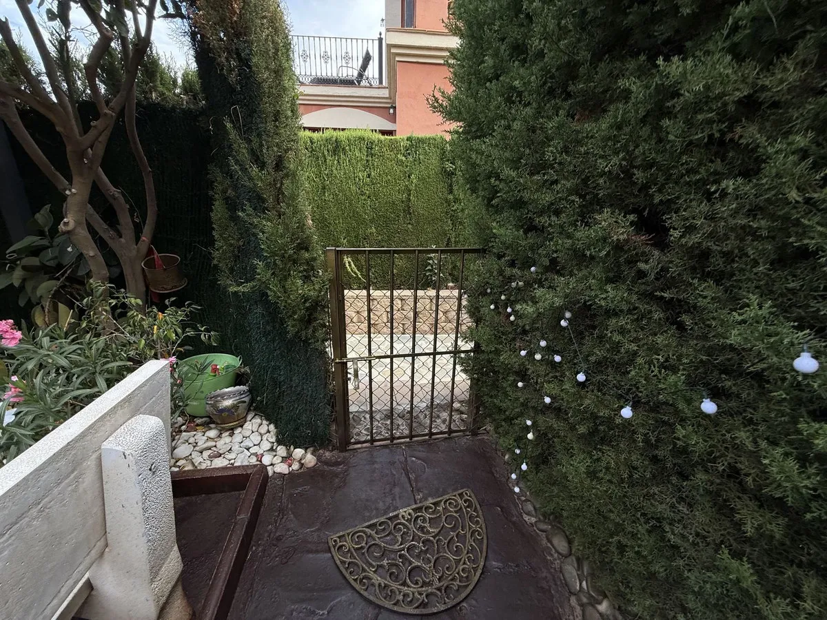 63698112-a811-4f74-9ac6-39ad73833dfb