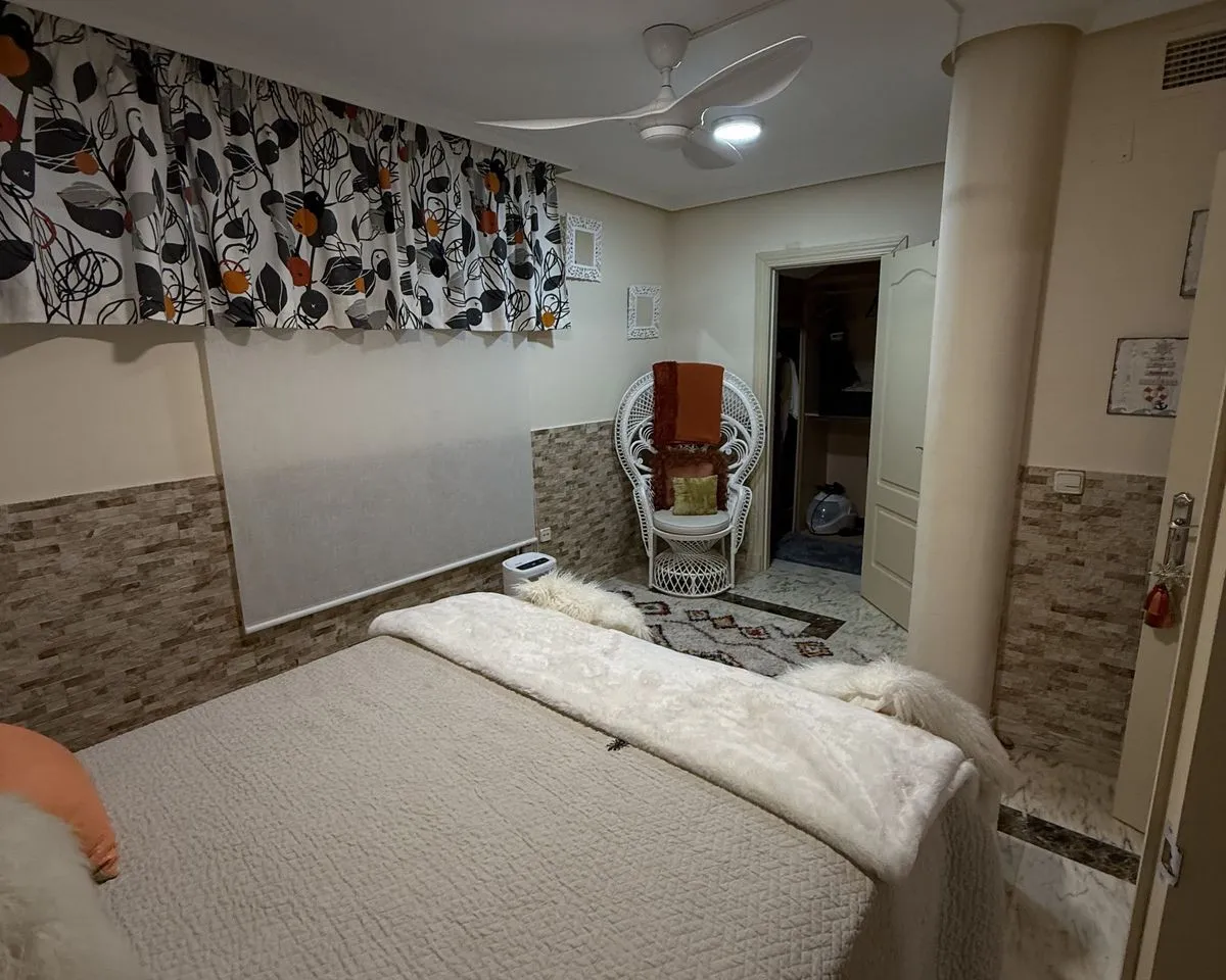 73dd9030-1c4d-4950-9d0f-77834e6a5ef8