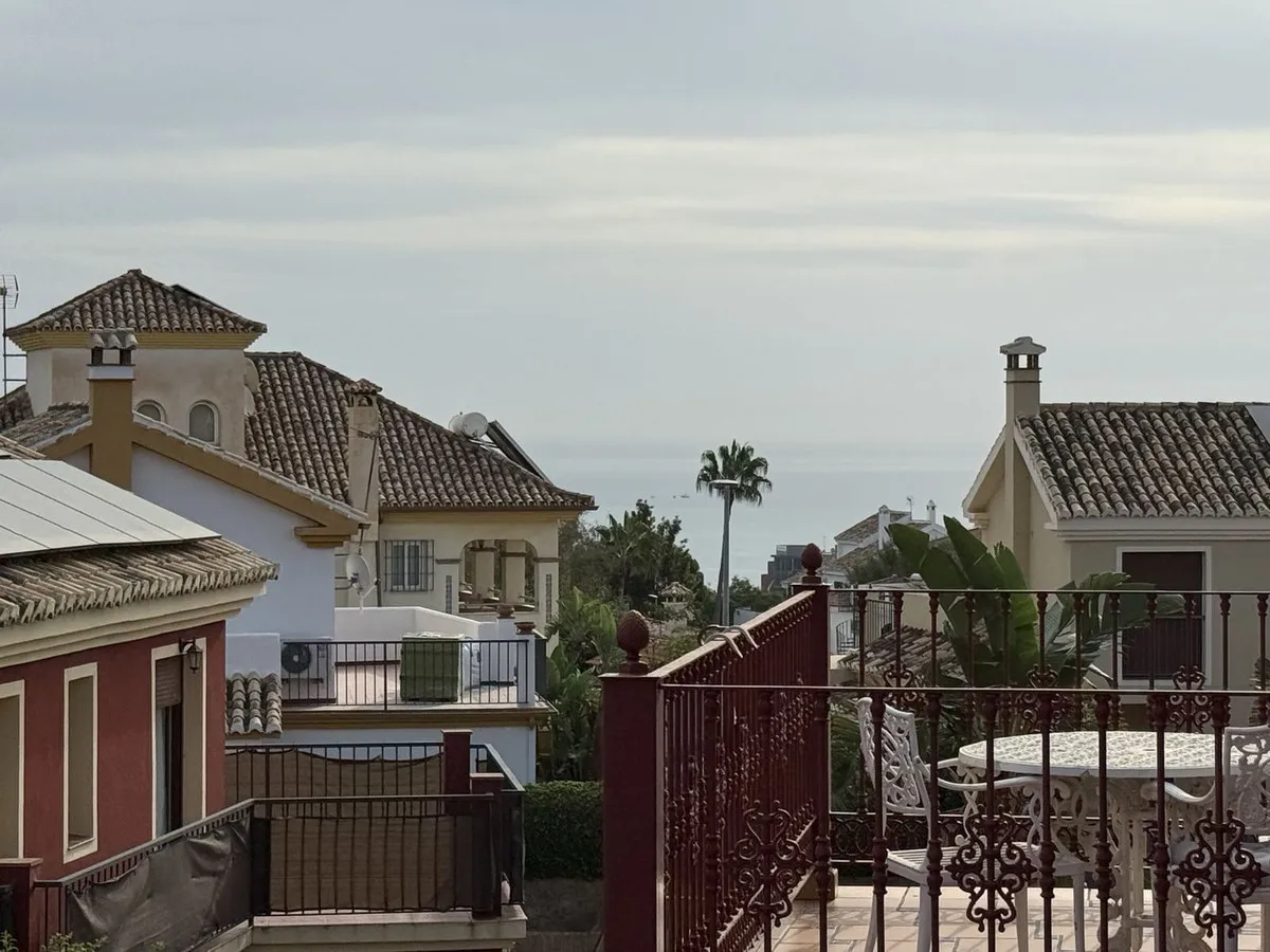 a7042080-d17b-471b-805a-912e1626a851