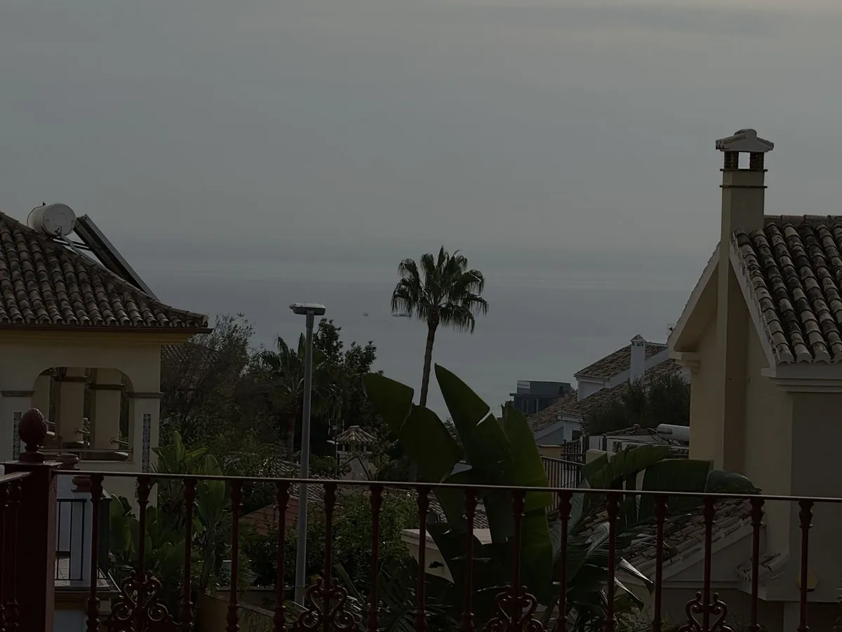 b3e7bfef-6c17-41ae-a0df-d358e75d1902