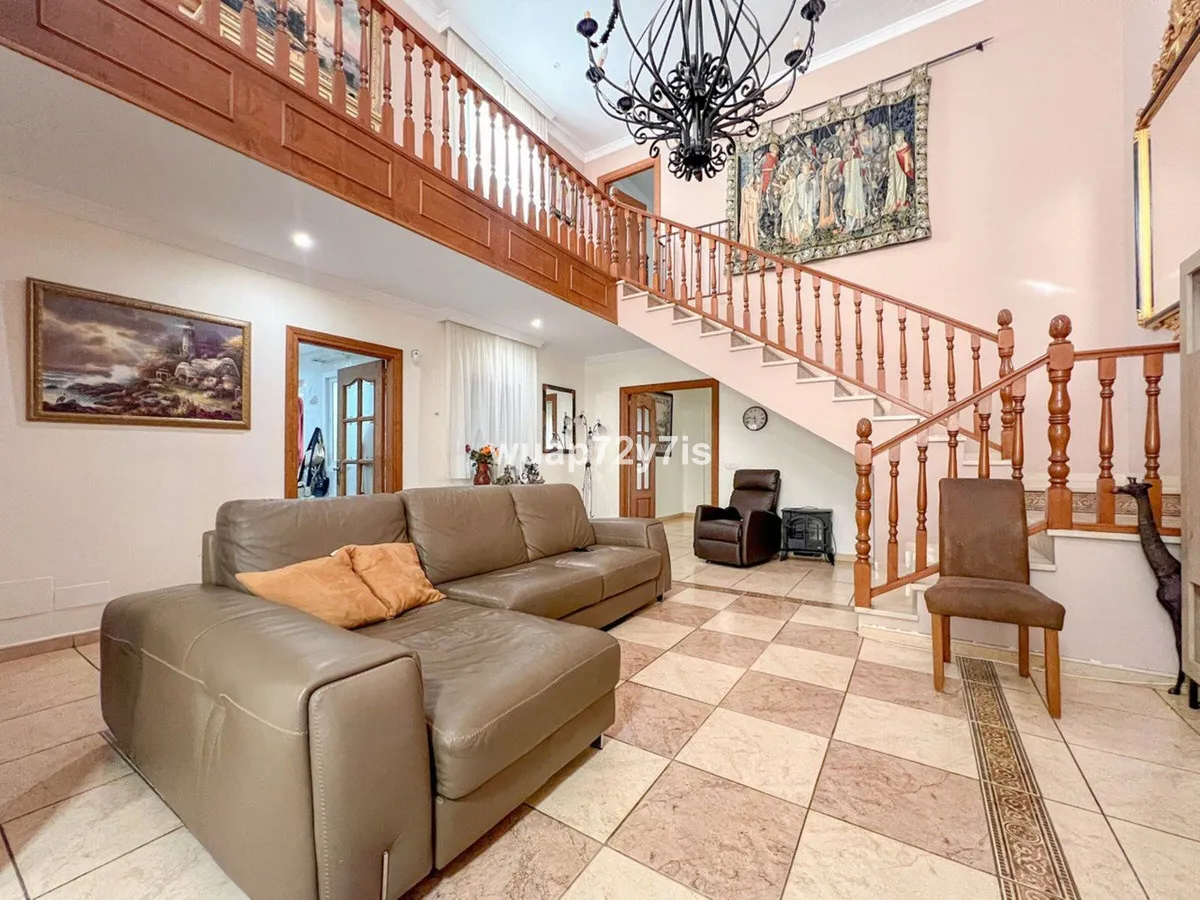 19cf1258-c3b9-4eaf-be44-0a34d3ec4005