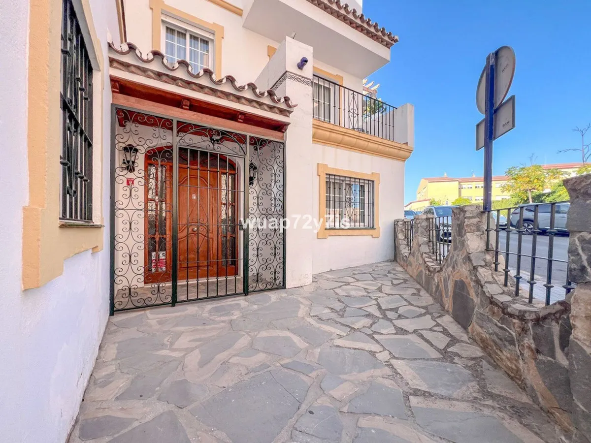 ff153f65-4c40-4e0b-933d-462a05f35334