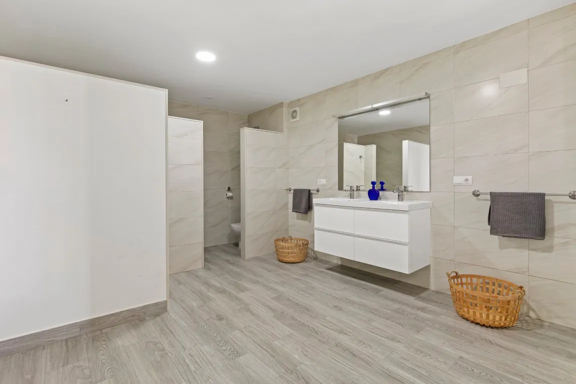 557741df-90ab-4d4c-9e06-51cb2a68a9ac