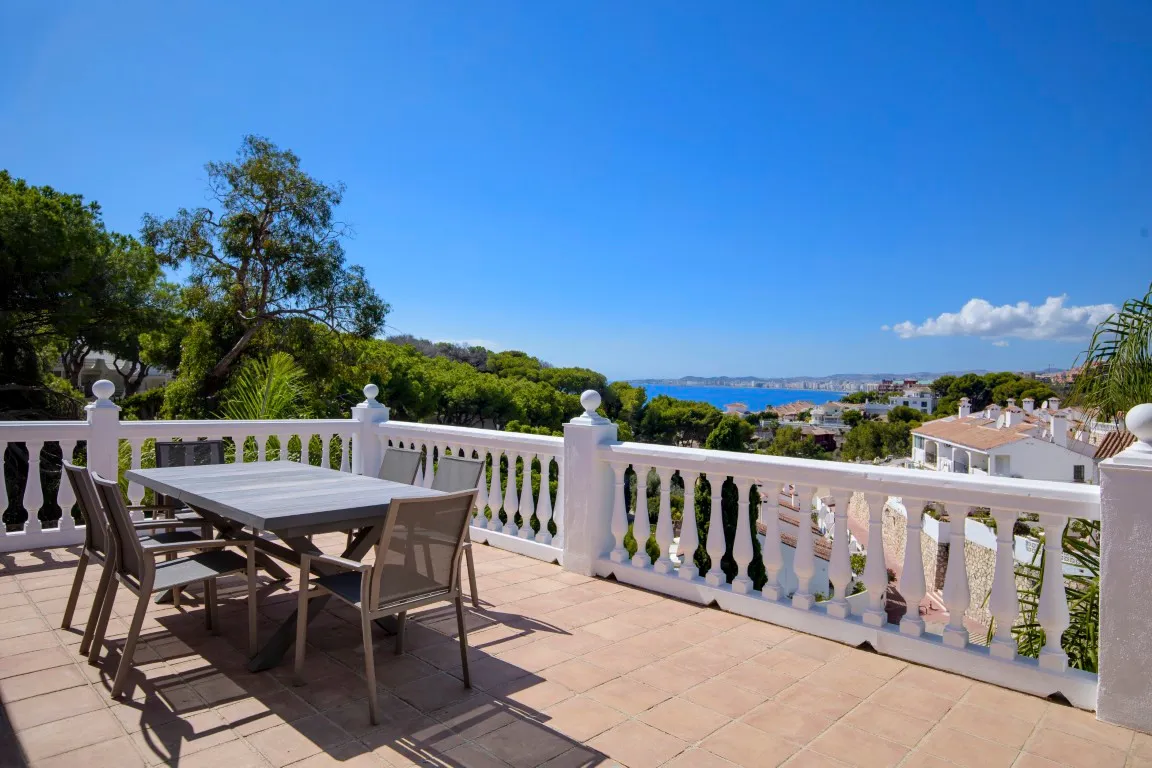 7b27f059-4802-4114-bcb8-5e2914bac5d7