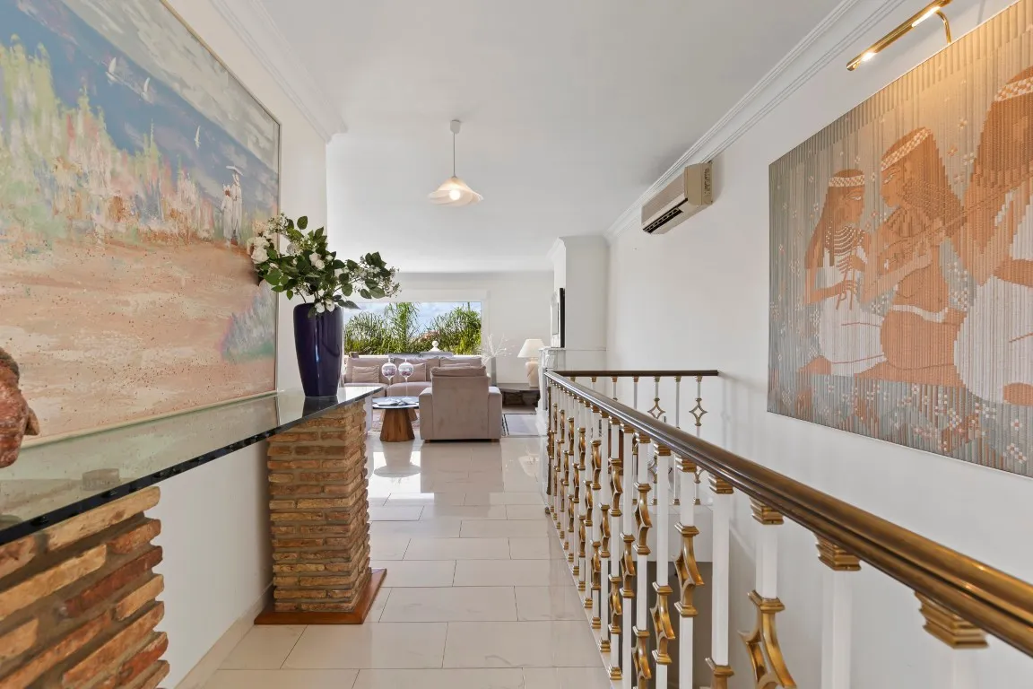 8b43446a-7dc0-4930-8f56-912755523a2d