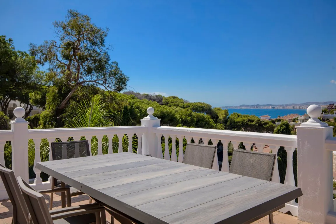 8cdf61d9-0509-4c86-a5fb-f1618b809044