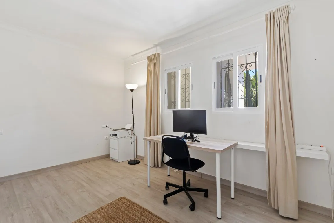 cfada6aa-b9c8-4f52-bf01-2935c487bf32