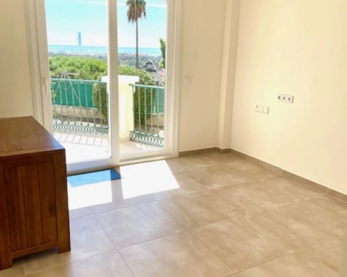 07ec6f8b-d71e-4258-a168-9111a017bc12