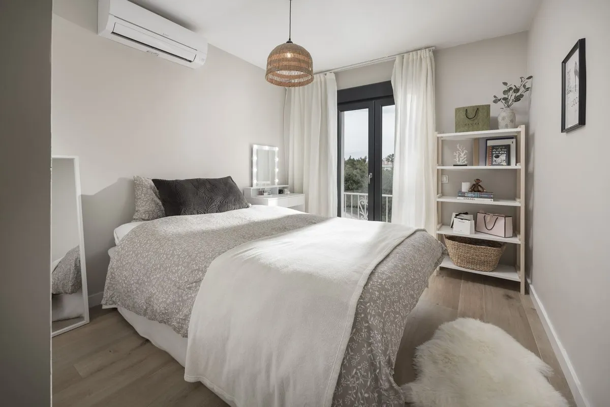 6d75cb9a-35fc-4f4a-bf87-f00157e67f8c