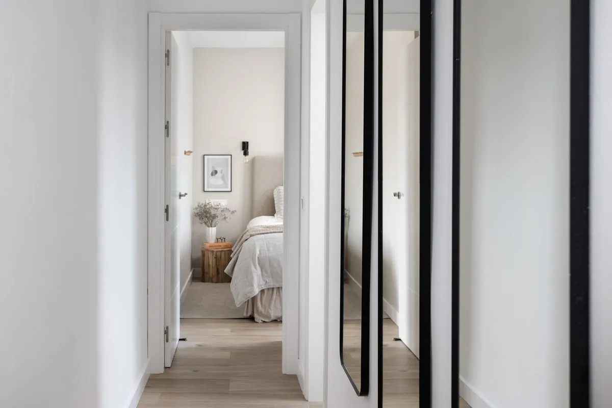 76b8e440-6258-40b1-8e70-16f8d4b9189d