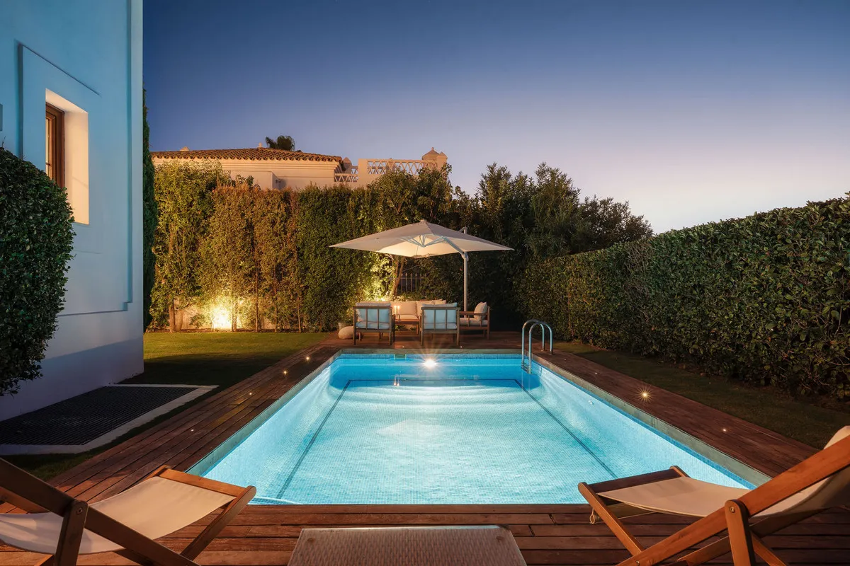 17f89b45-38c8-4037-89b5-a363bf13b361