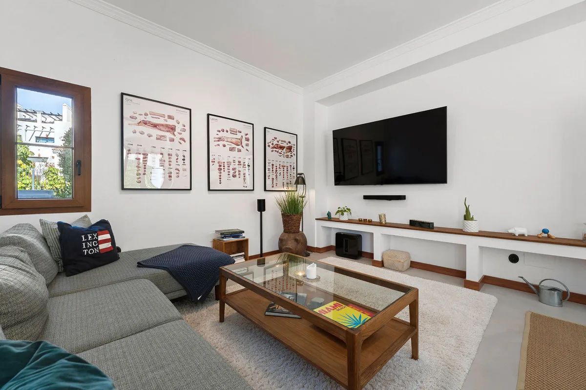 8e880047-61f6-422a-8164-a14db95ccdd5