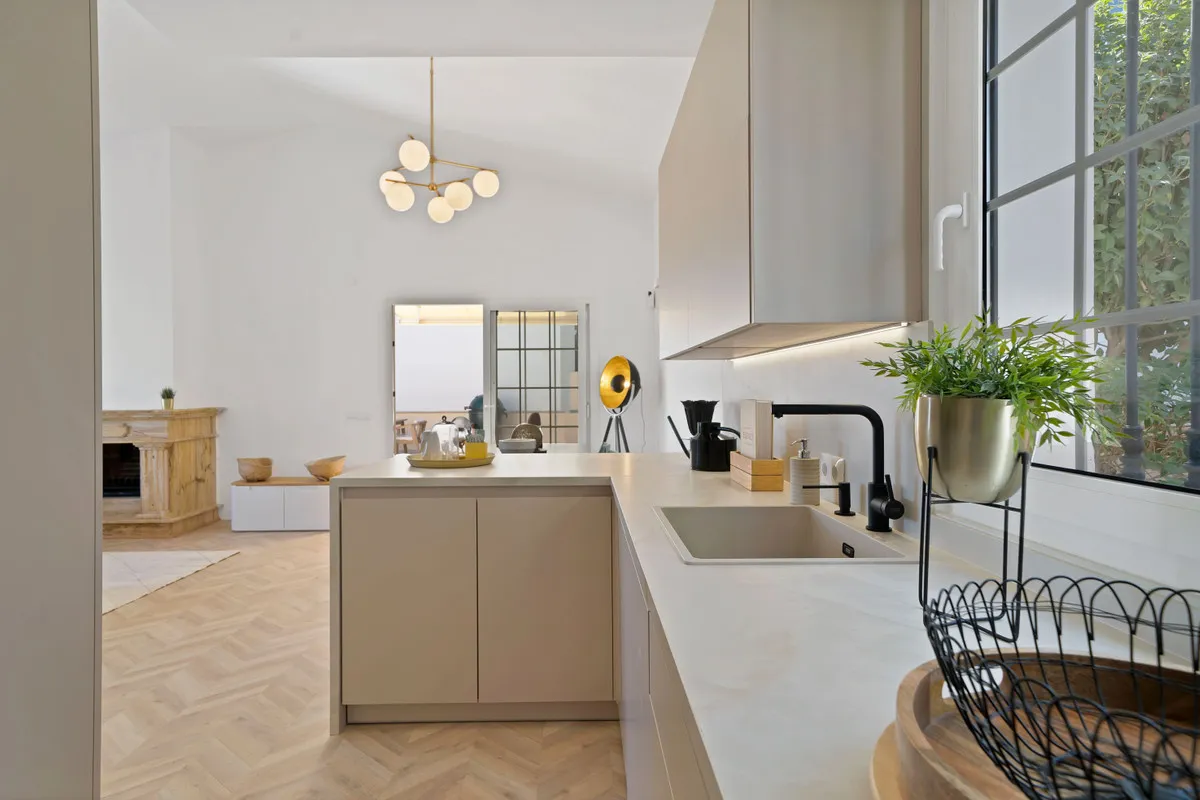 50d75a00-3e48-4808-9763-d3ee5a79d033