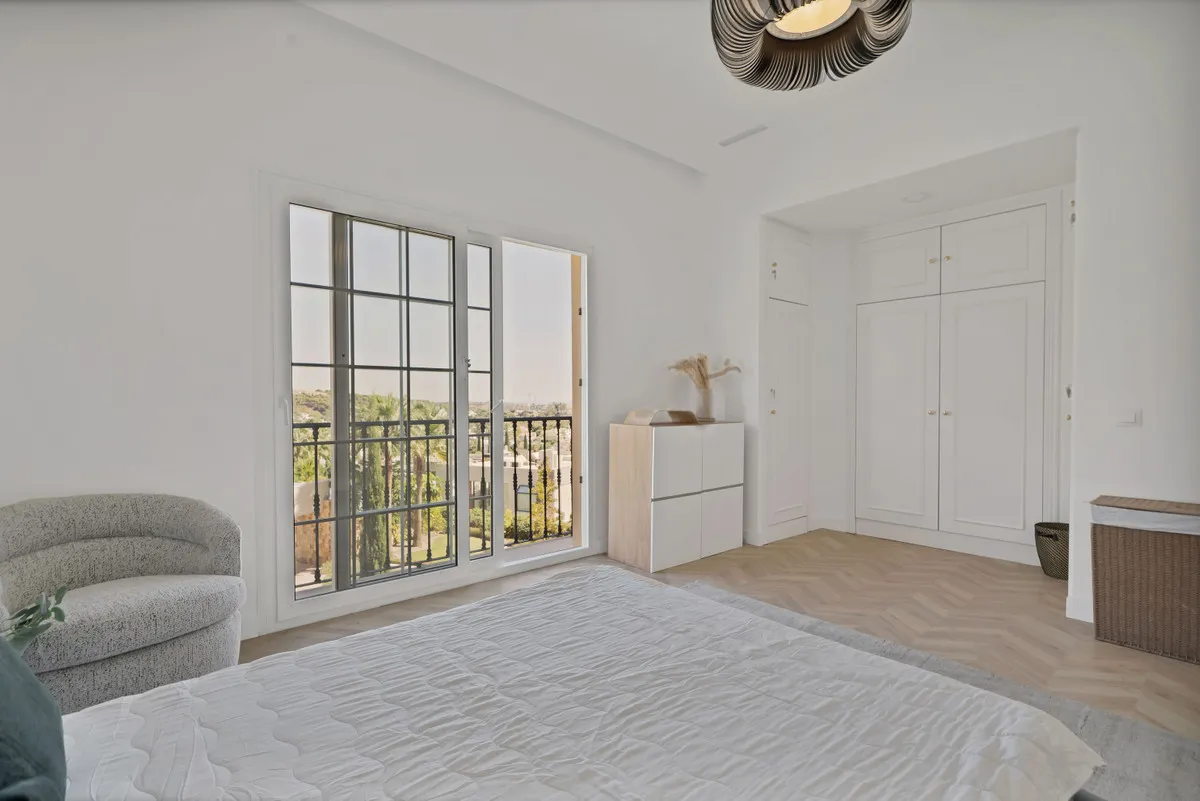 7e07d9e3-7b6a-466b-adb9-7109b7420889