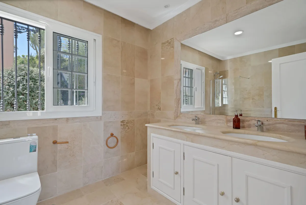 7f8533c3-29c9-4115-be65-3debdc4df433