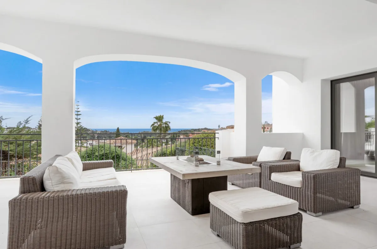 5db4e8b5-4b0b-420a-b93c-4ca084b8f122