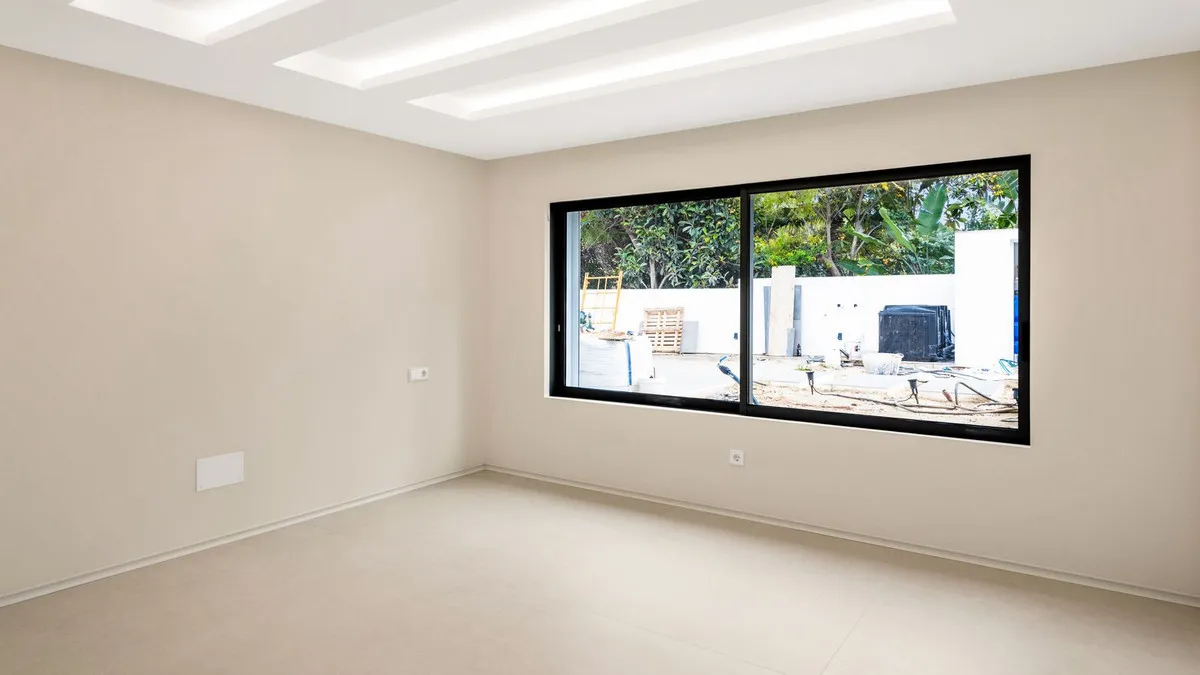 42431ea0-08fd-4ab6-805d-7bc75bb2d02d