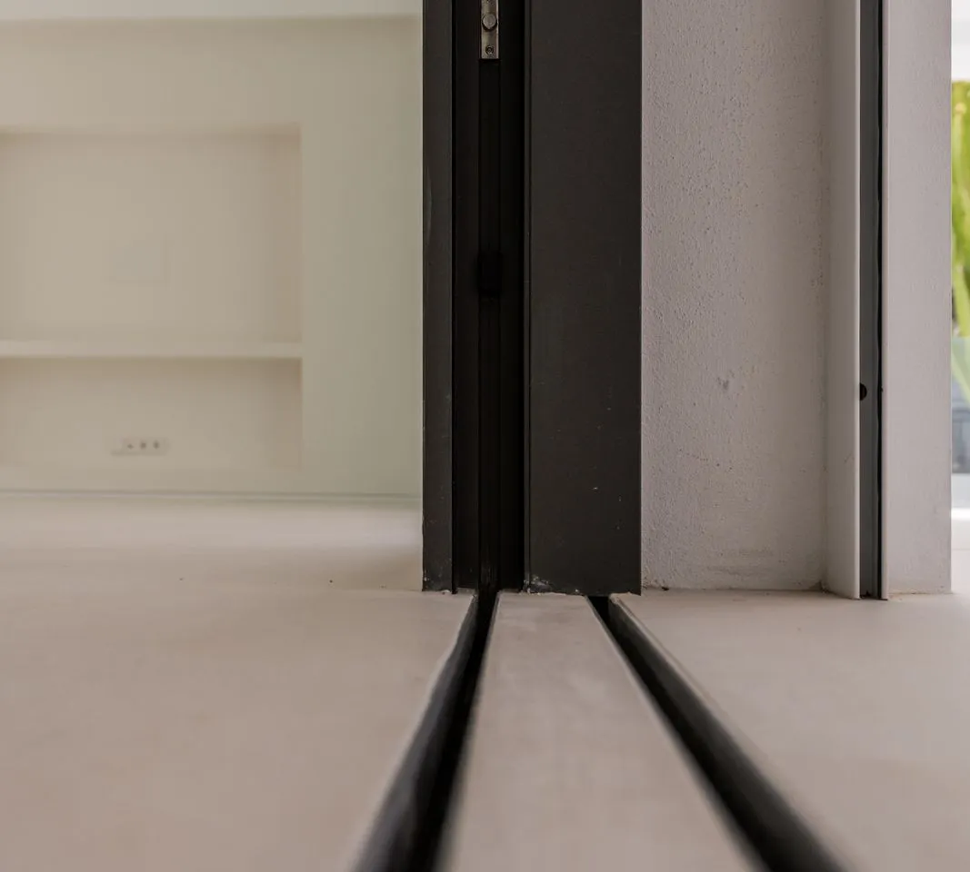 8b825783-8368-45d8-8a05-97b27399125b