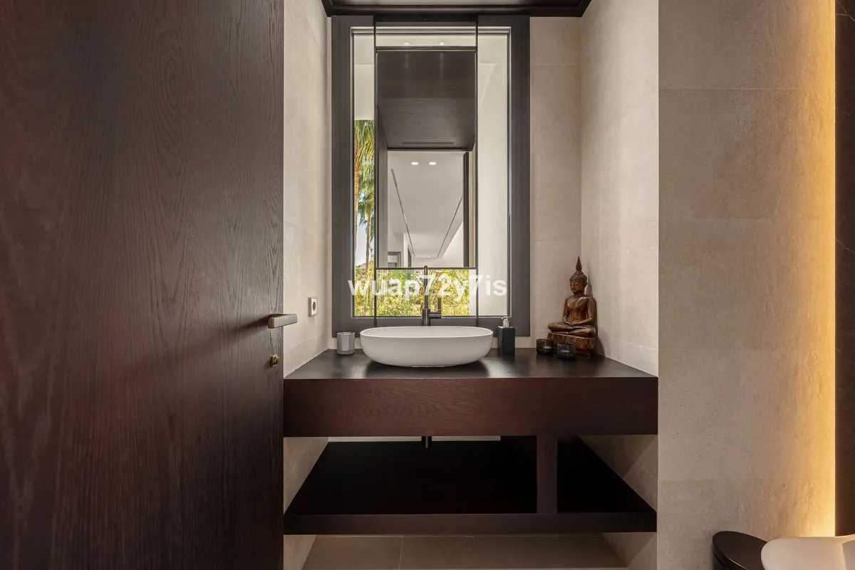 379be847-b1e0-4c23-9782-741eeab8d31b