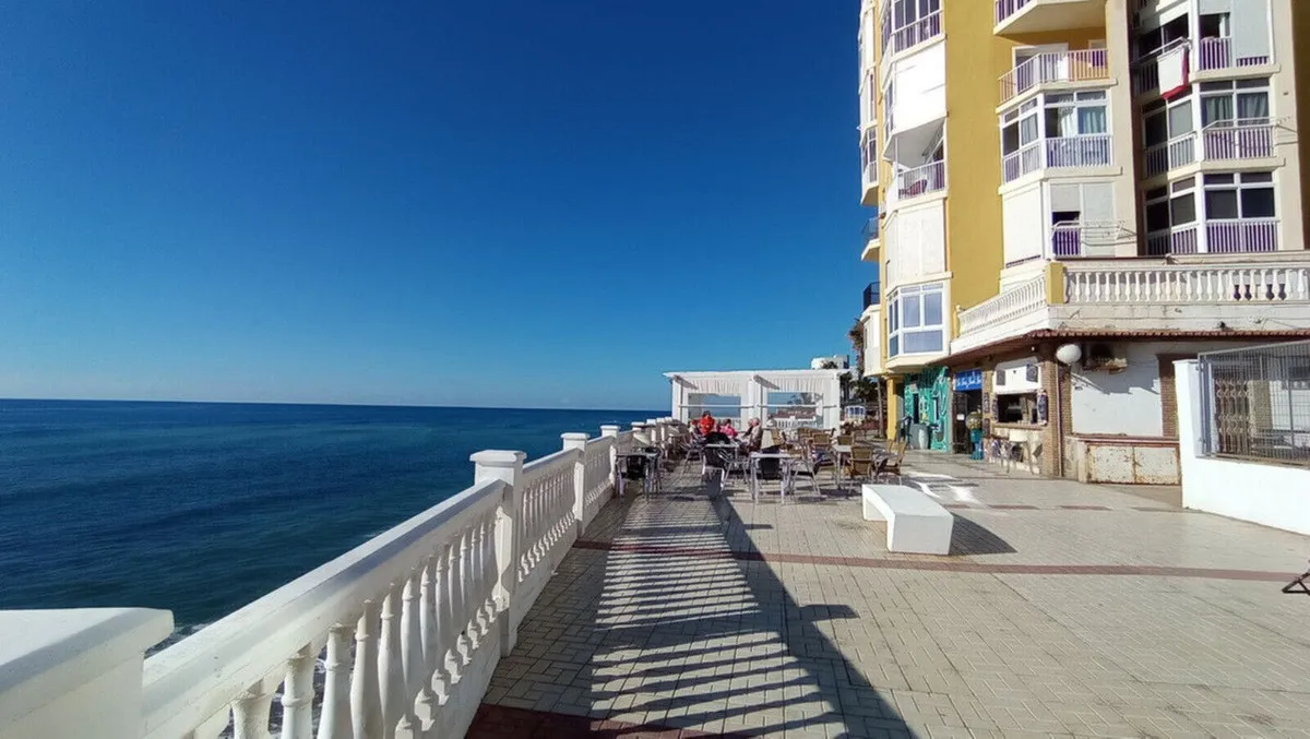 12284fe9-3dff-4b3c-b1d9-f1a6db94da76