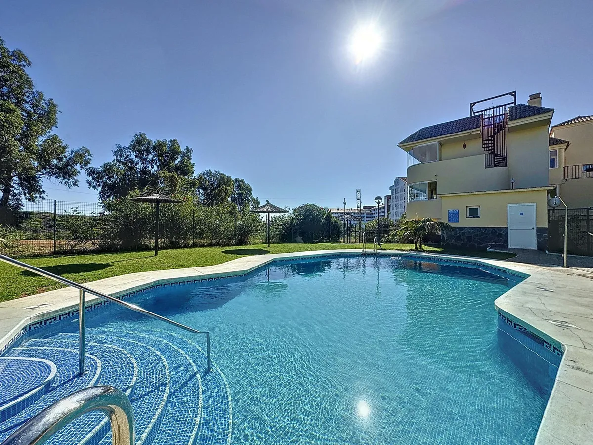 c33f7ecb-2cf0-4a2a-901f-d986a4a683a7