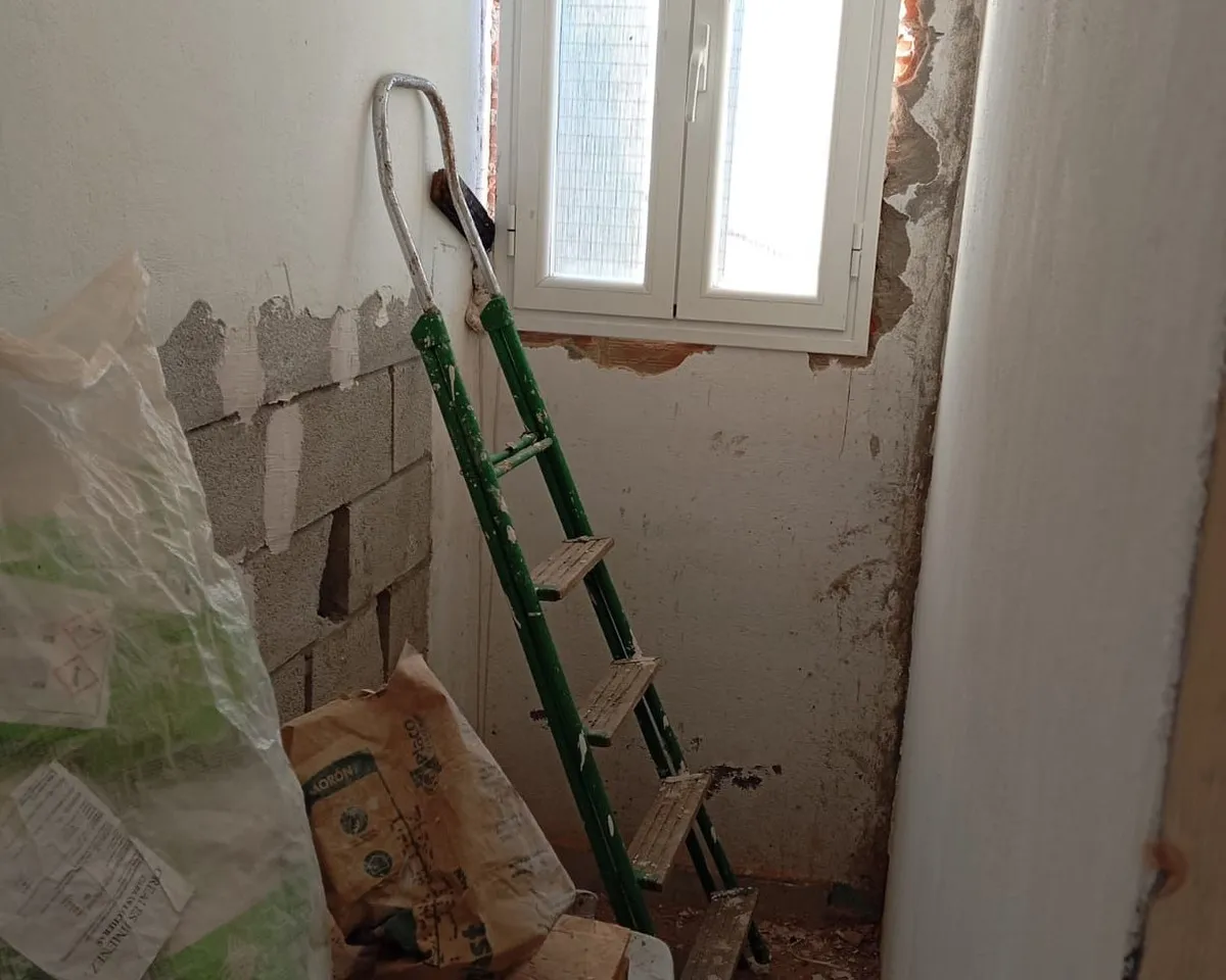 11095102-943c-46f6-8ef0-4a3c9a233081