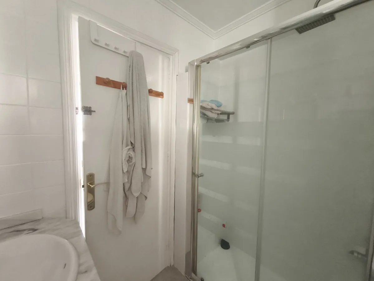 e49ceabc-fd9f-4ef2-9c57-408a37f60c65