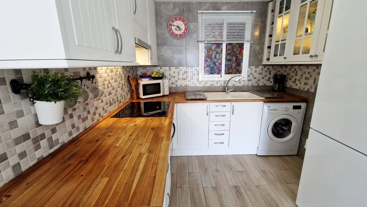 1002153c-1e8d-4404-93ac-931317fde8e5