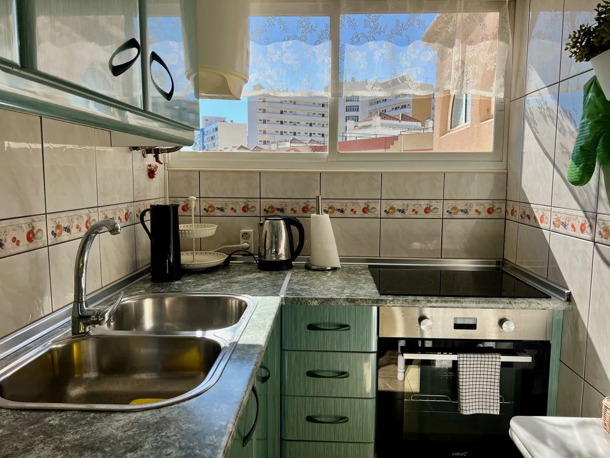 3253526f-e125-4b46-95b3-20331e6c34c2