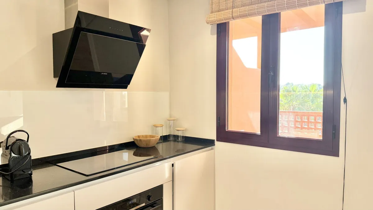 21b979b1-cc1d-4c3c-8959-c2a82262f902