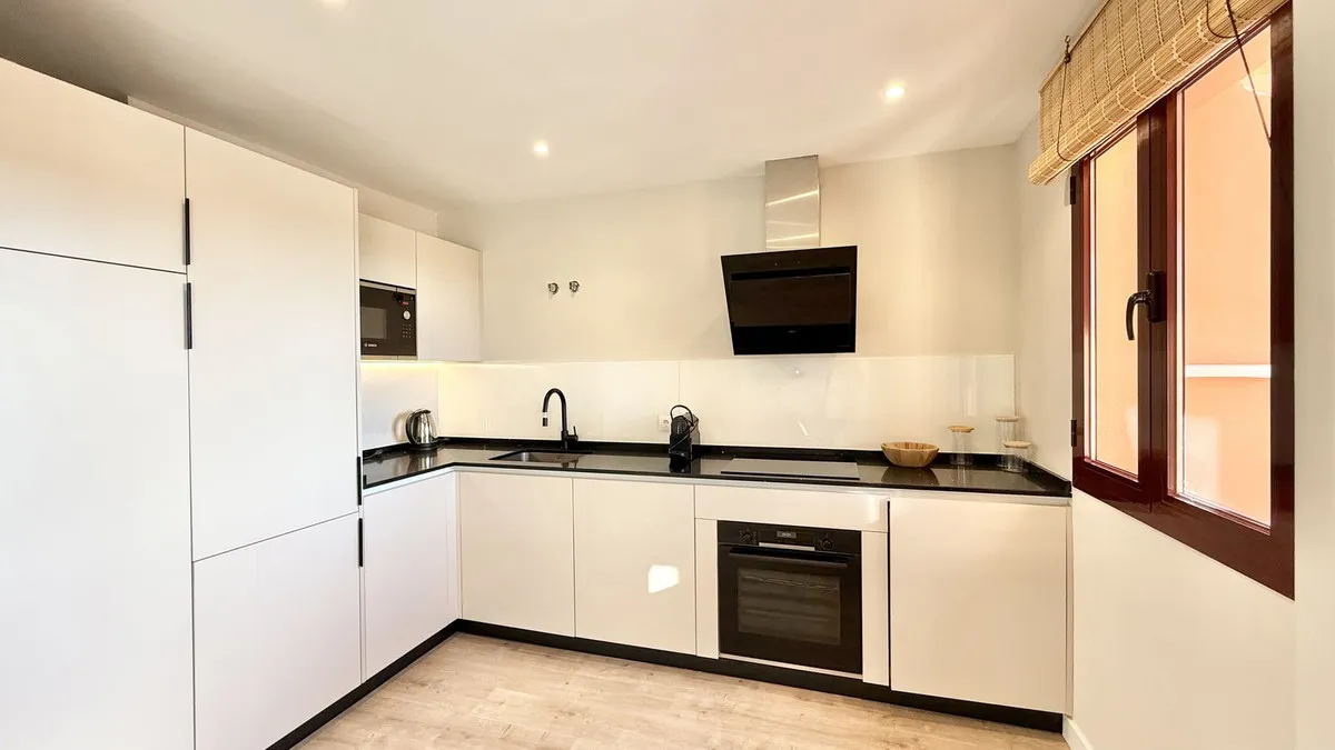 67c1f7d1-4148-467a-b147-b6e5e824a809