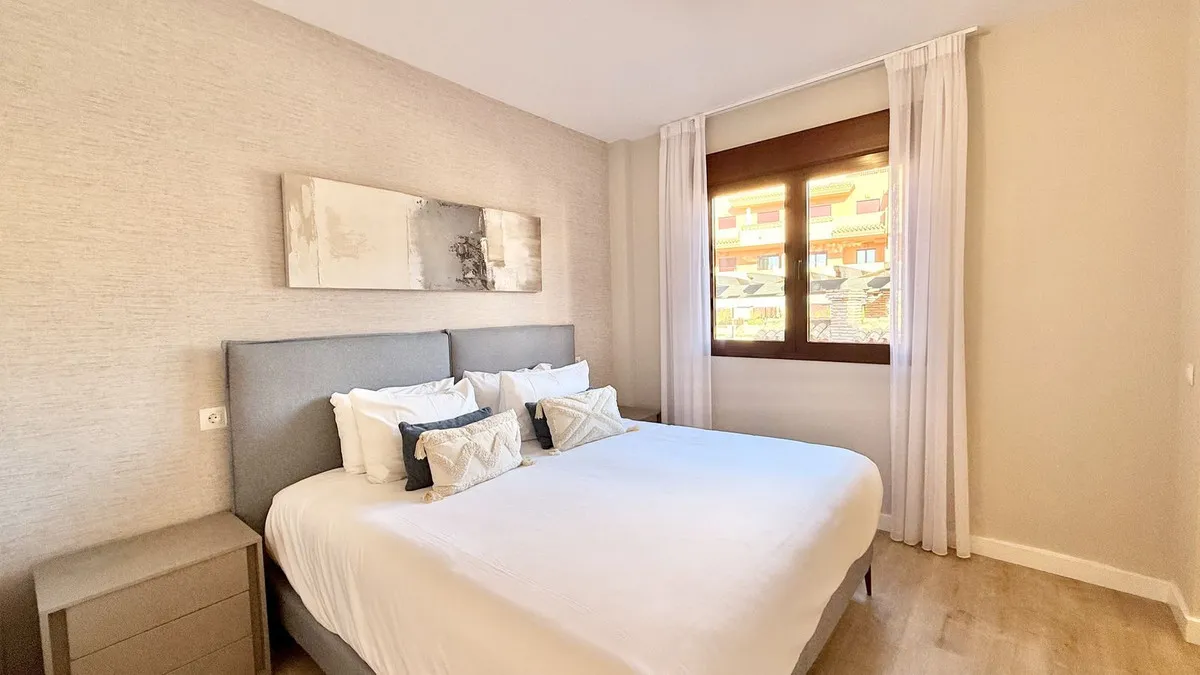 fe7b32ef-55a0-411a-b347-5edef0157df6