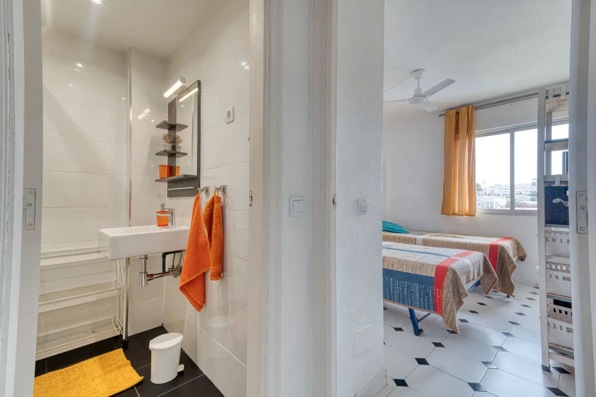 34ace3ae-fb91-4576-a445-254a99070a6f