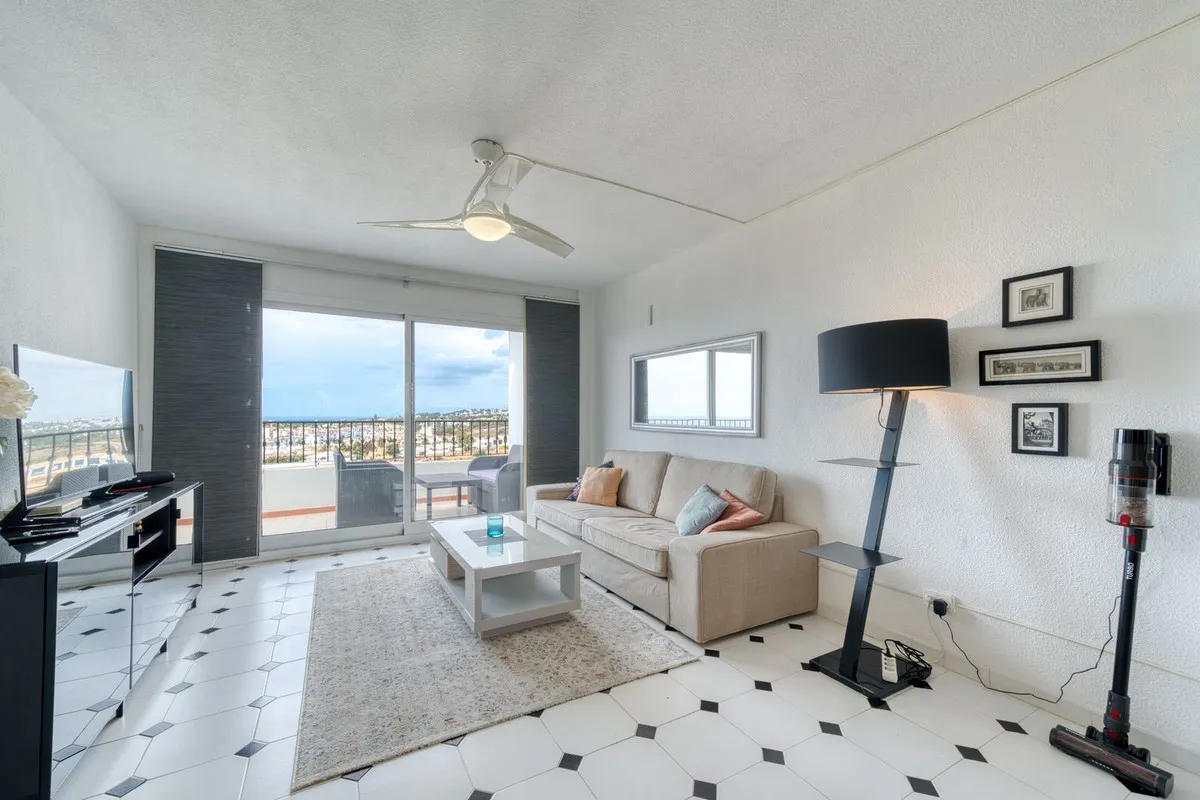 afeda8cd-0e06-4614-ade3-ccc422a8e998