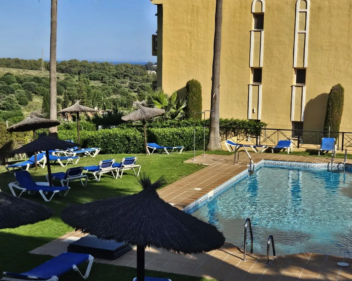 77c29f69-aa84-45e0-8814-1467bfb1a390