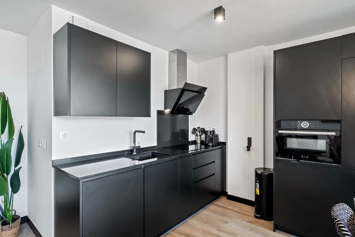 25e61b81-9e9d-4e0f-95df-7f7e19da2553