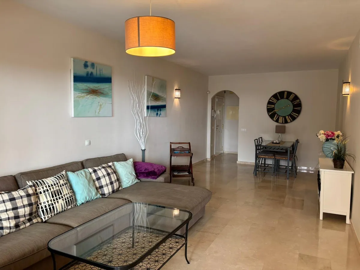 4e383045-cb71-4ec3-9aae-e9c5bcebe725