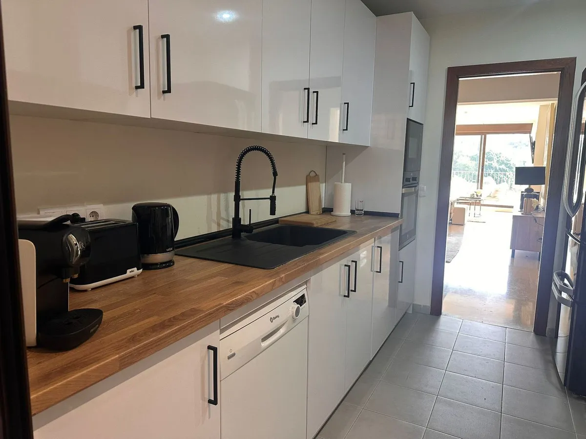 3e8a8d81-2aff-4c41-a40d-02adc546925e