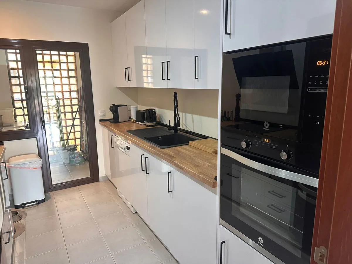 6c9af89f-a9a2-4ab3-b77a-3974414d1bfc