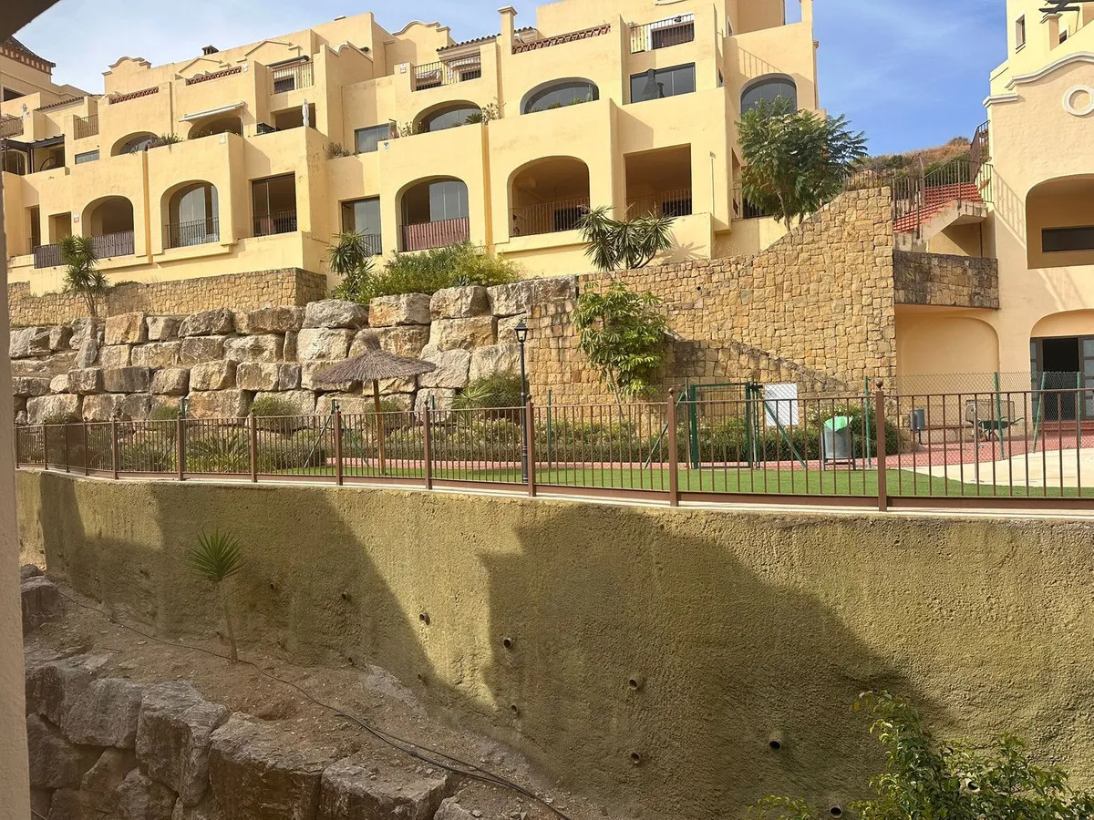 90cb1767-70c0-48a7-a3fd-52b5a6e99b12