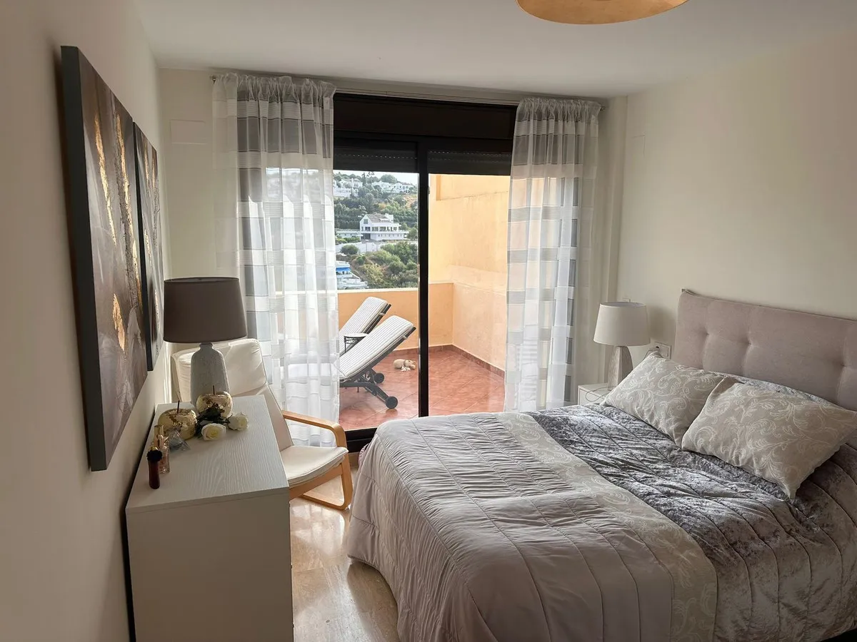 dbfeee19-3ef5-4353-b7f5-5ab876607d7d